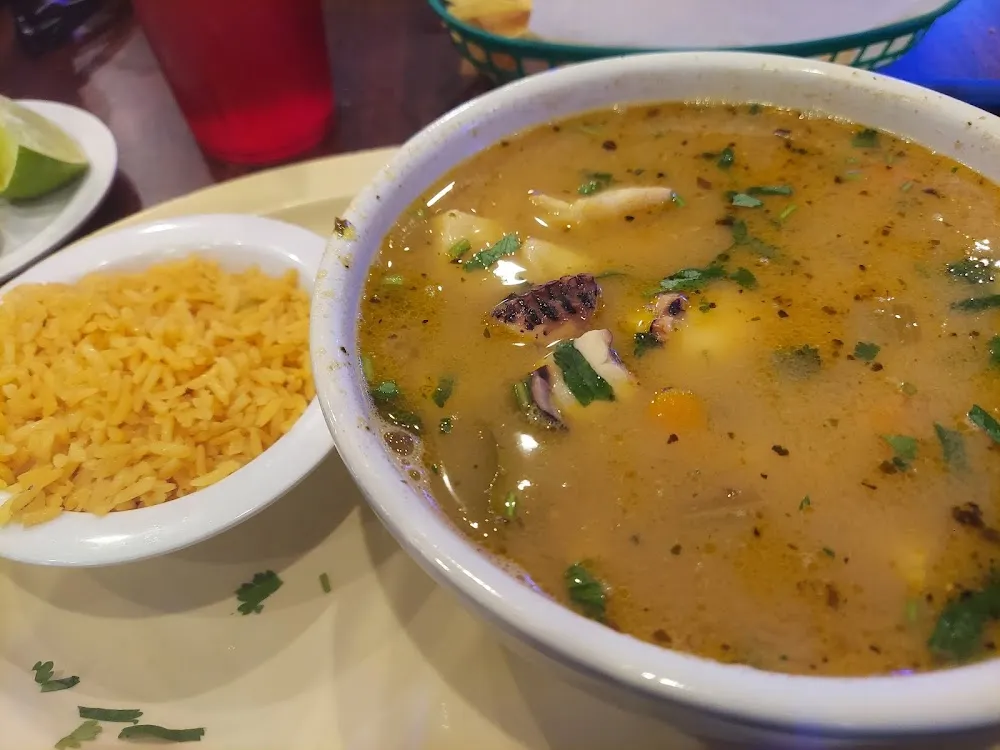 Caldo De Mariscos